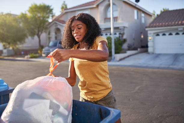 Best Construction Debris Removal  in New Baltimore, MI